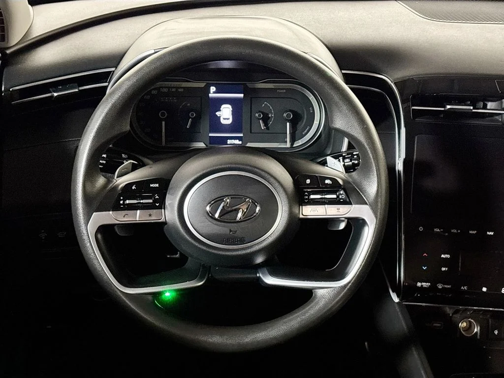 Used 2024 Silver Hyundai Blue image 13