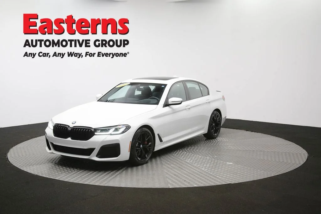 Used 2023 White BMW 530i image 59