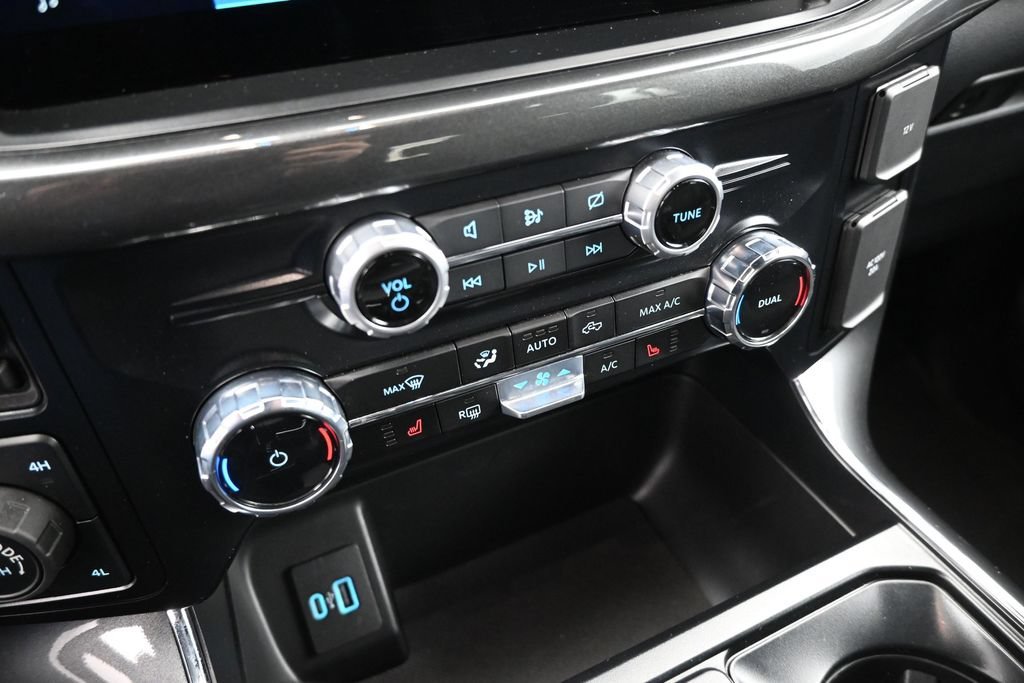 Used 2023 White Ford XLT image 16