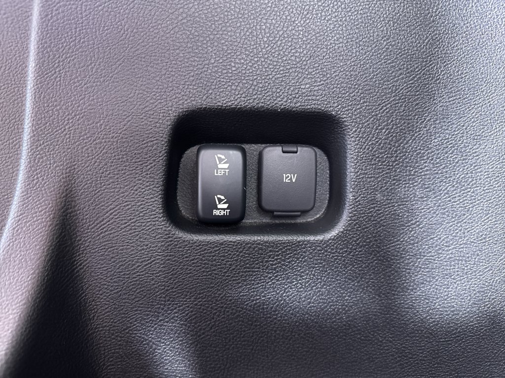 Used 2024 Agate Black Metallic Ford SEL image 8