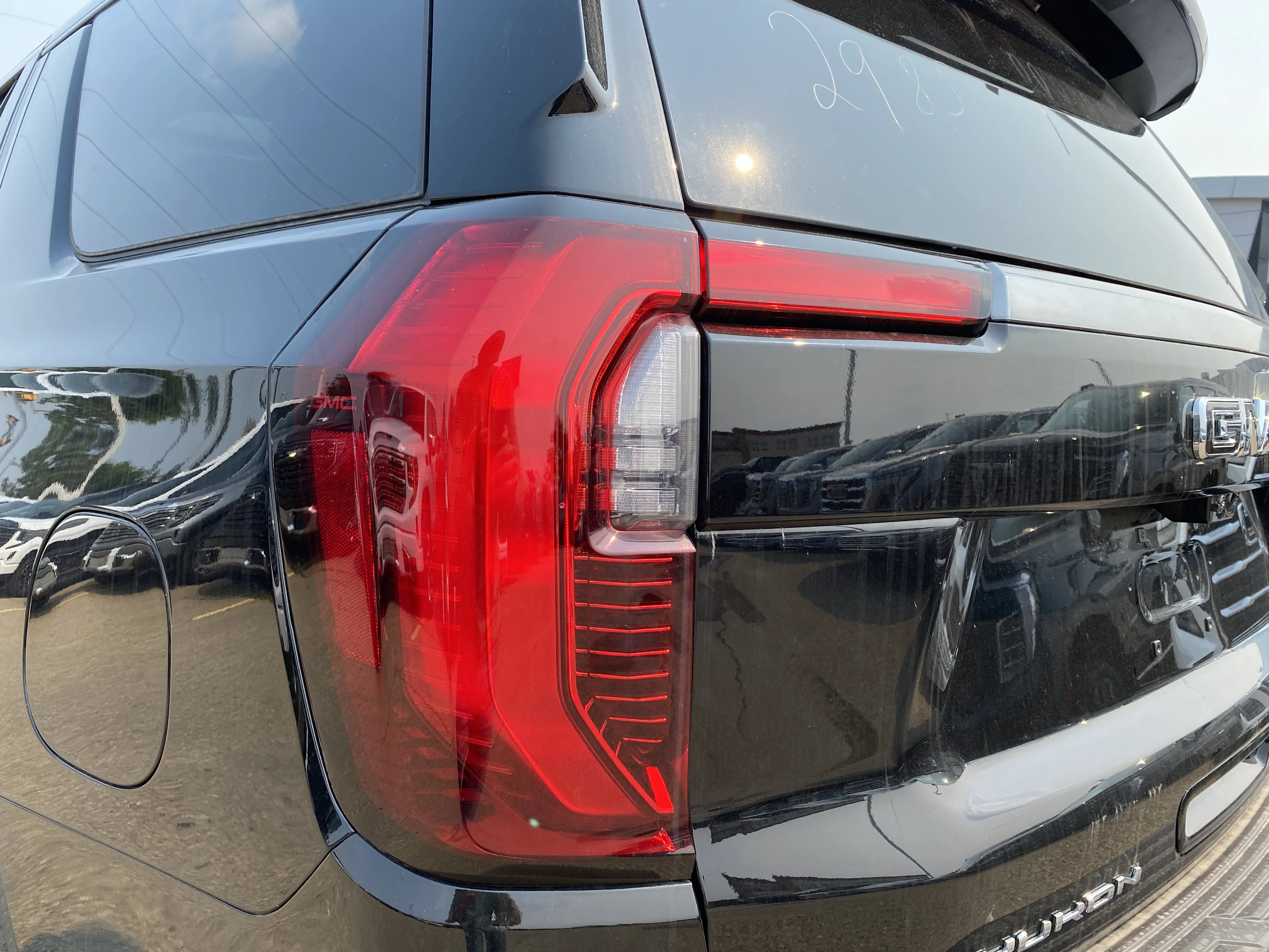 New 2026 ONYX BLACK GMC AT4 image 11