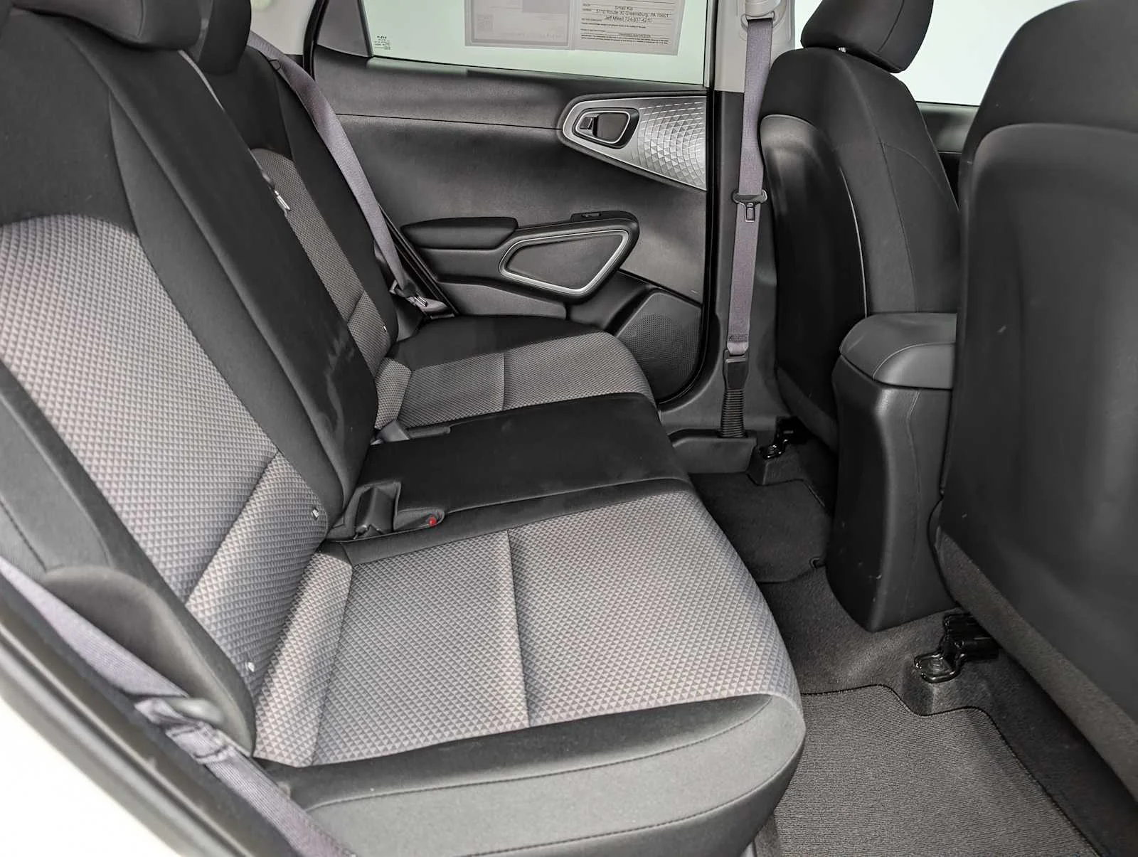 Certified Used 2025 Snow White Pearl Kia LX image 37
