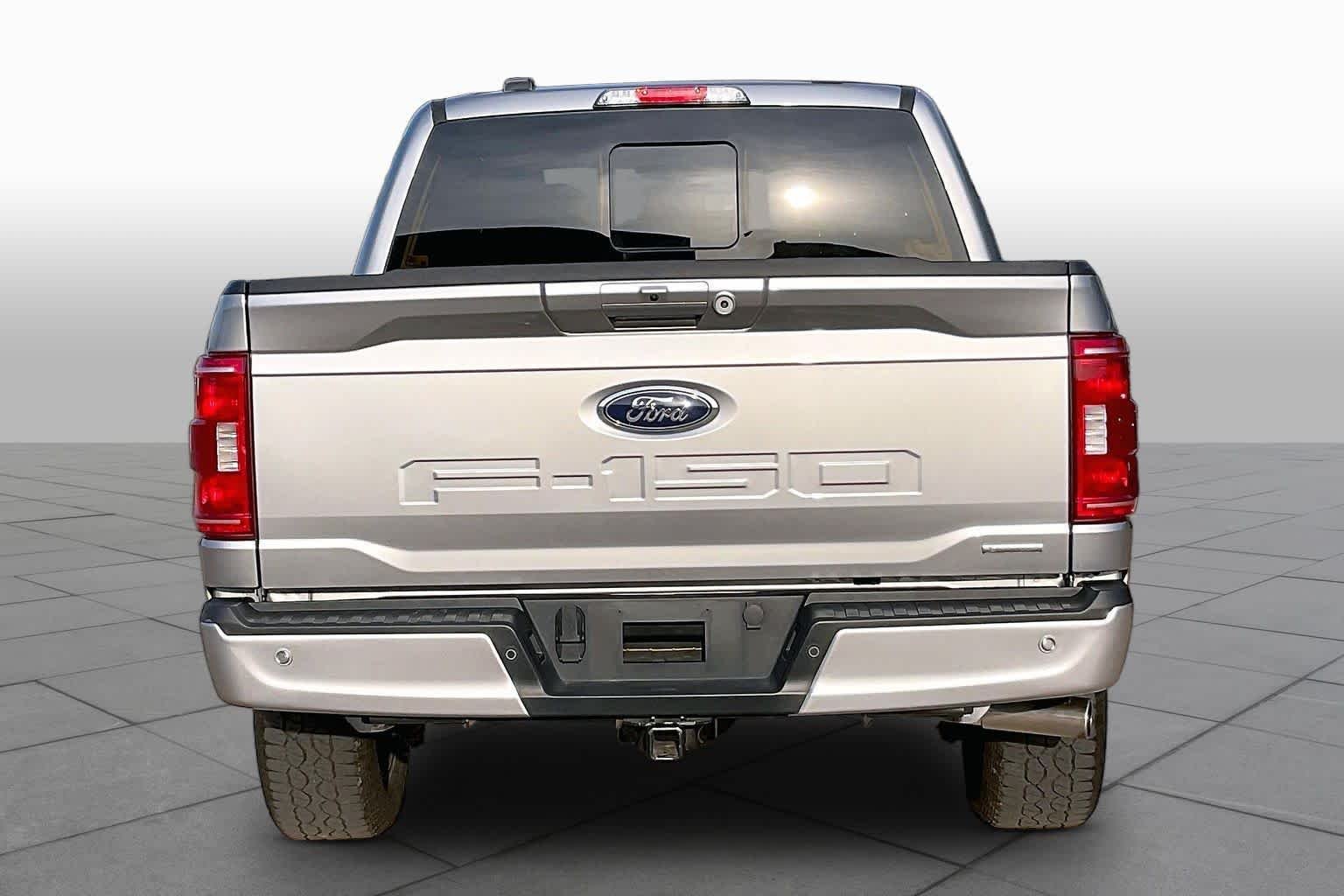 Used 2023 Iconic Silver Ford XLT image 5