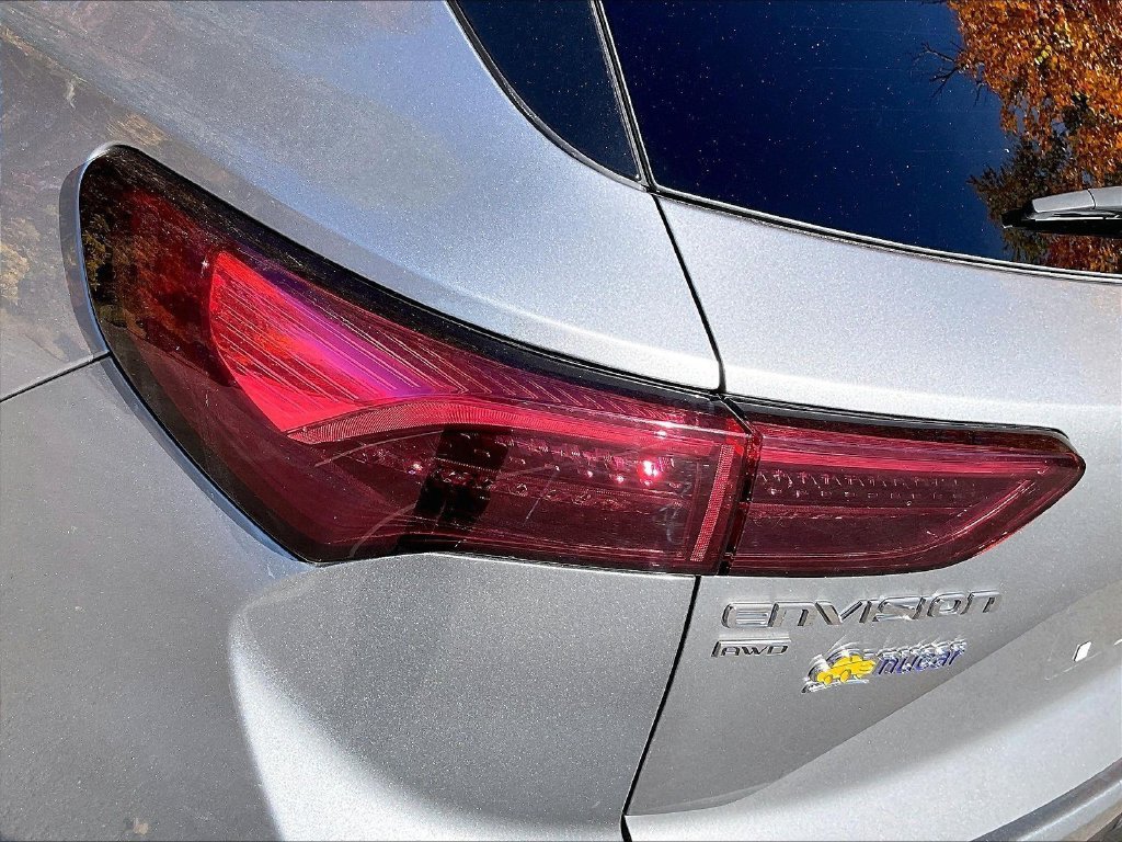 Used 2024 Gray Buick Preferred image 33