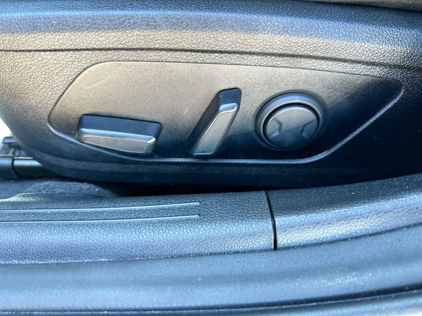 Used 2022 Ebony Black Kia GT-Line image 12