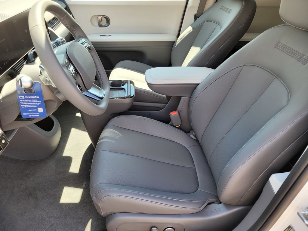 New 2026 White Hyundai SEL image 8