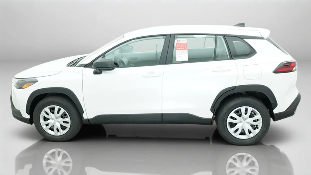 New 2026 Wind Chill Pearl Toyota L image 2