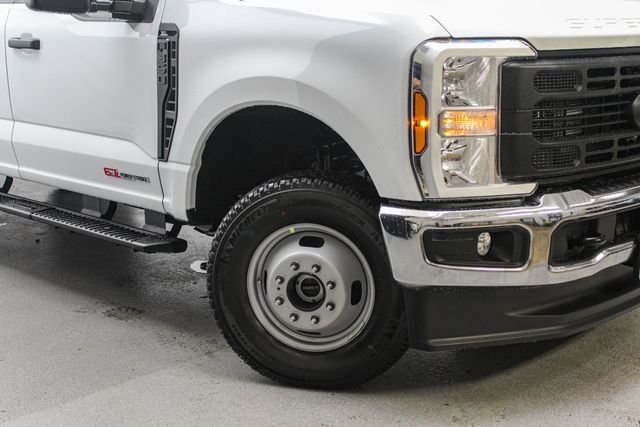 New 2027 White Ford XL image 2