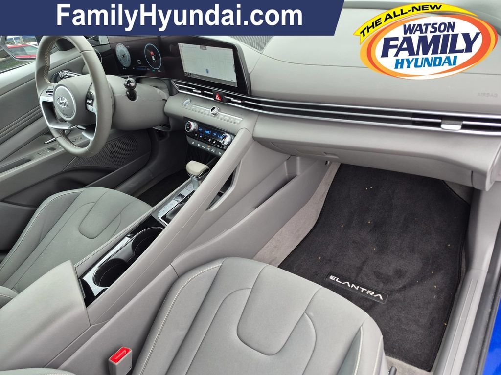 Certified Used 2023 Blue Hyundai SEL image 28