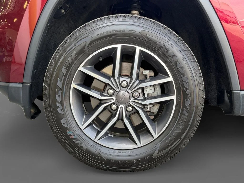 Used 2019 Red Jeep Limited image 15