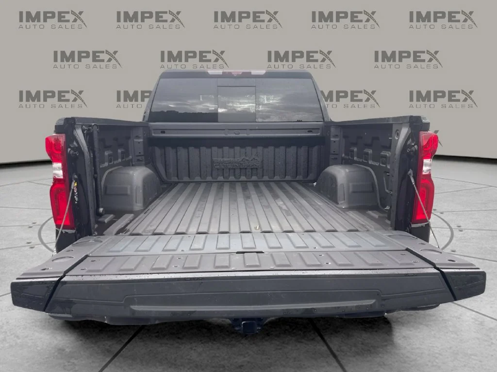 Used 2024 Black Chevrolet High Country image 29