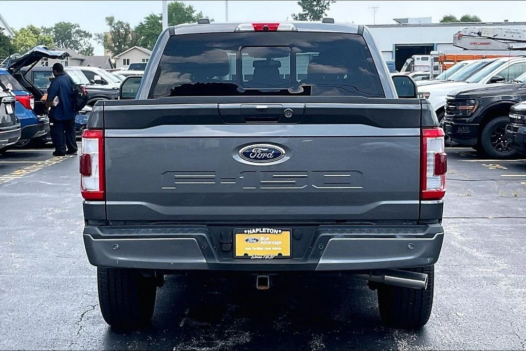 Used 2022 Gray Ford Lariat image 3