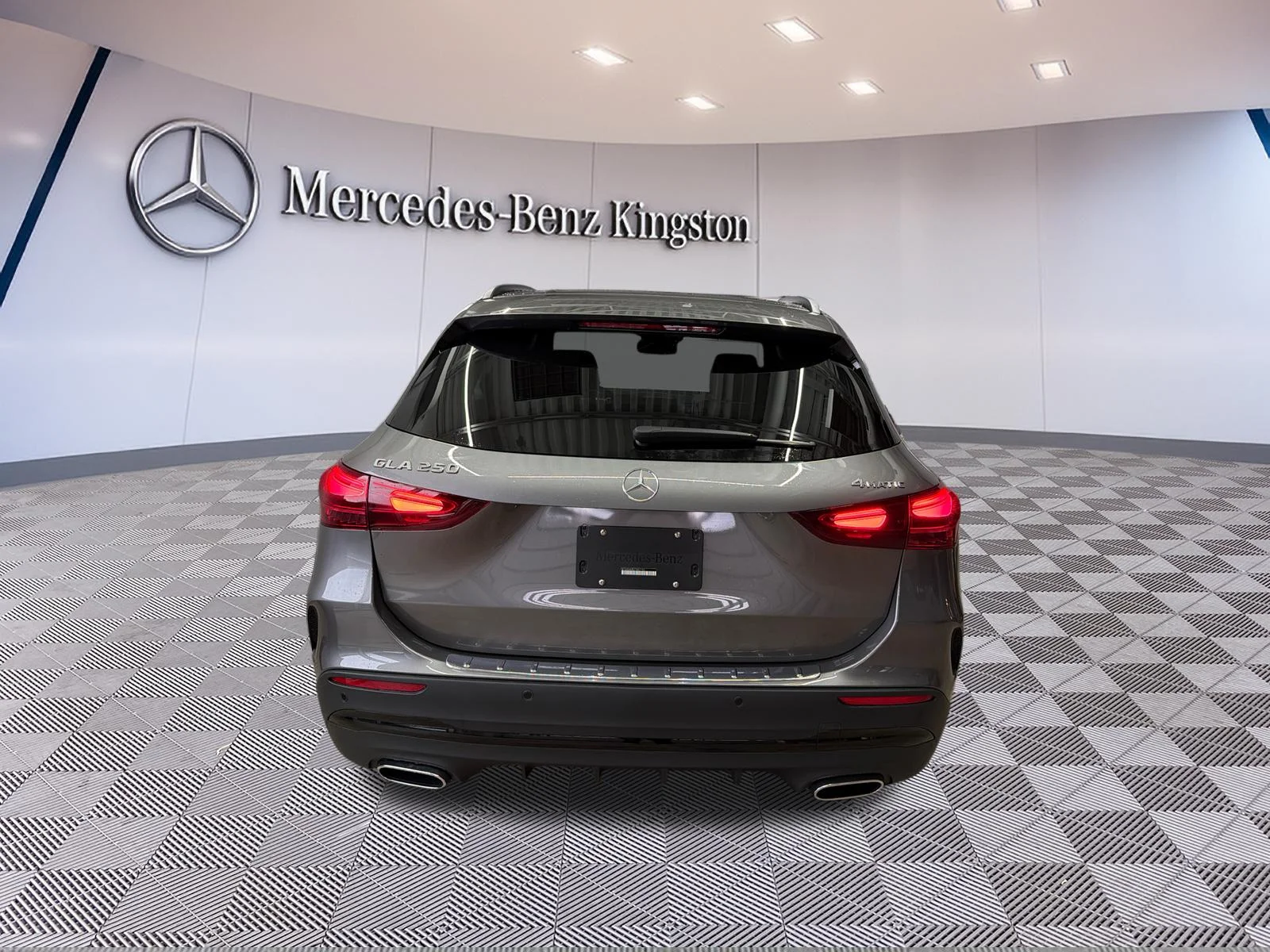 Used 2026 Grey Mercedes-Benz GLA 250 4MATIC SUV image 6
