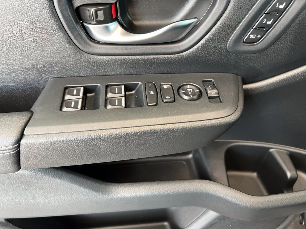 2025 Honda Pilot EX-L - Photo 30
