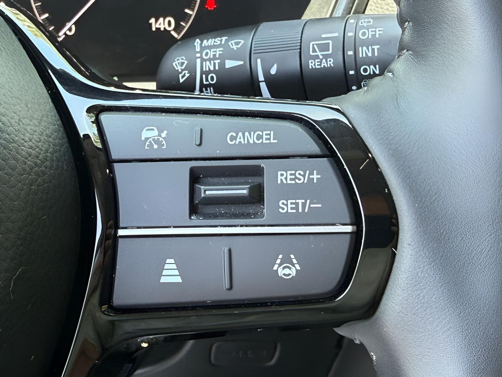 Used 2024 Silver Honda EX-L image 15