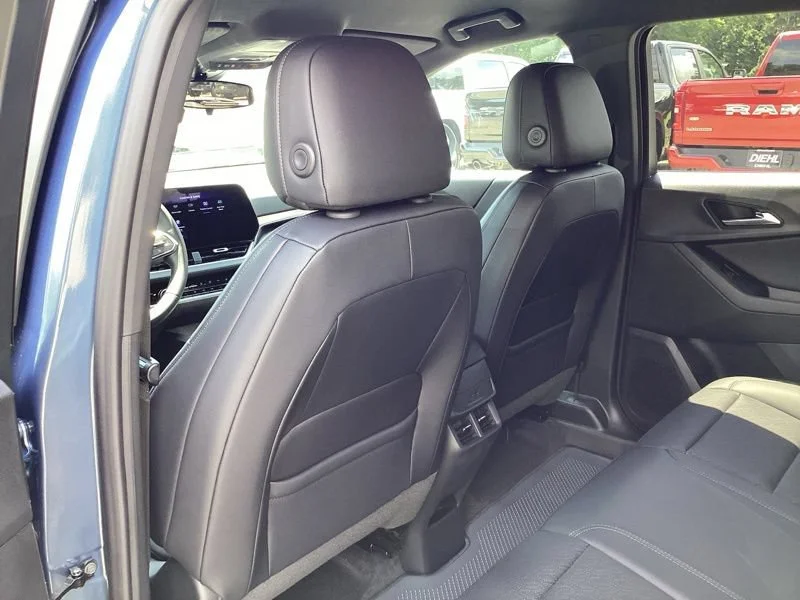 New 2027 Lakeshore Blue Metallic Chevrolet LT image 19
