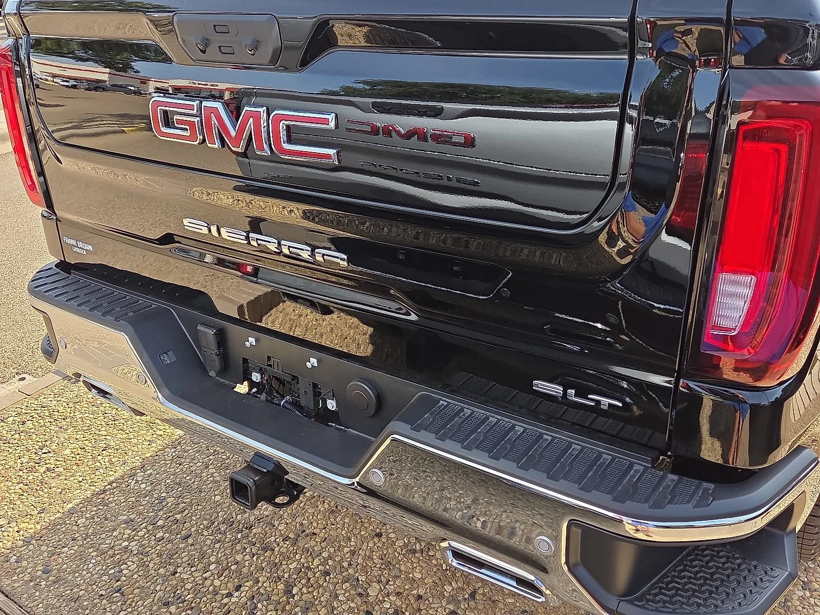 2026 GMC Sierra 1500 SLT - Photo 7