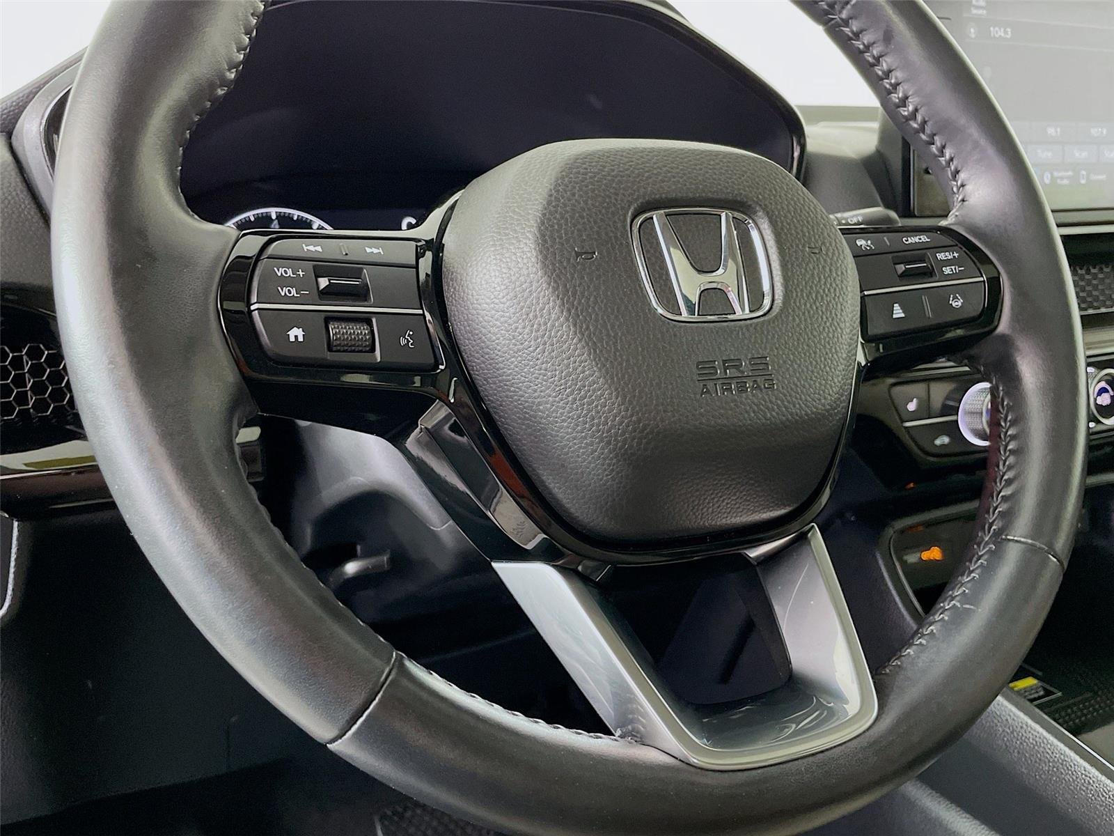 Used 2025 Platinum White Pearl Honda EX-L image 15