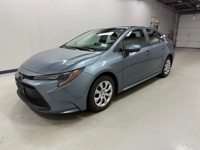 Used 2024  Toyota LE image 1