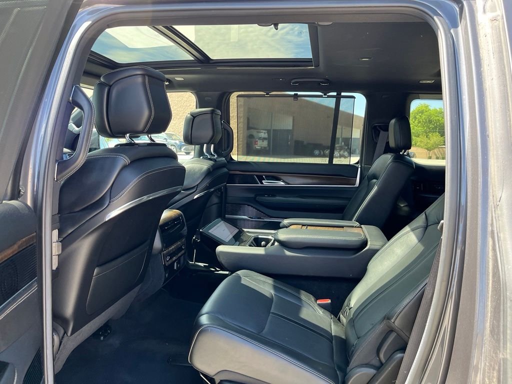 Used 2022 Gray Jeep Series I image 17