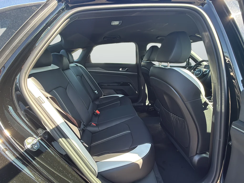 New 2026 Aurora Black Pearl Kia GT-Line image 10