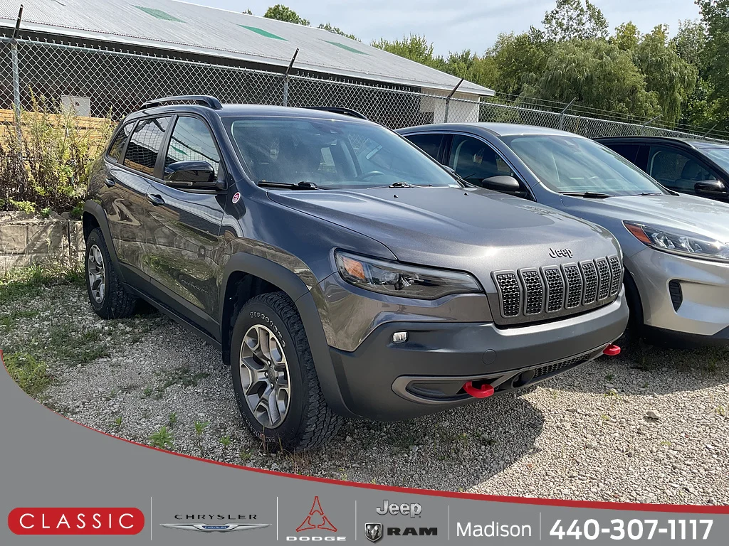 Used 2022 Granite Crystal Metallic Clear Coat Jeep Trailhawk image 1
