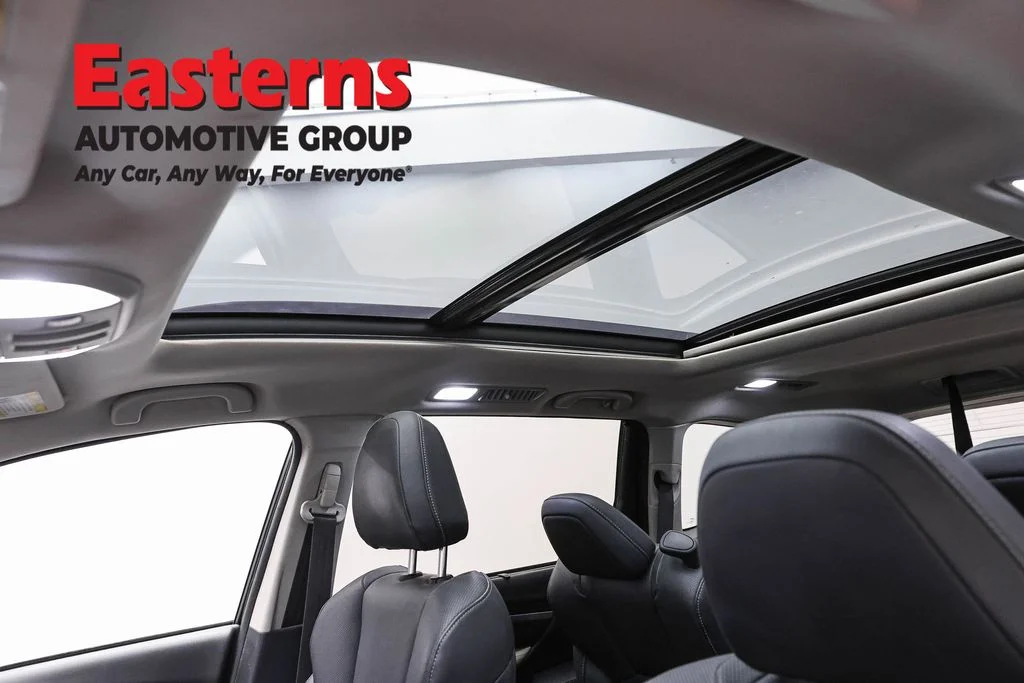 Used 2022 Blue Subaru Touring image 40
