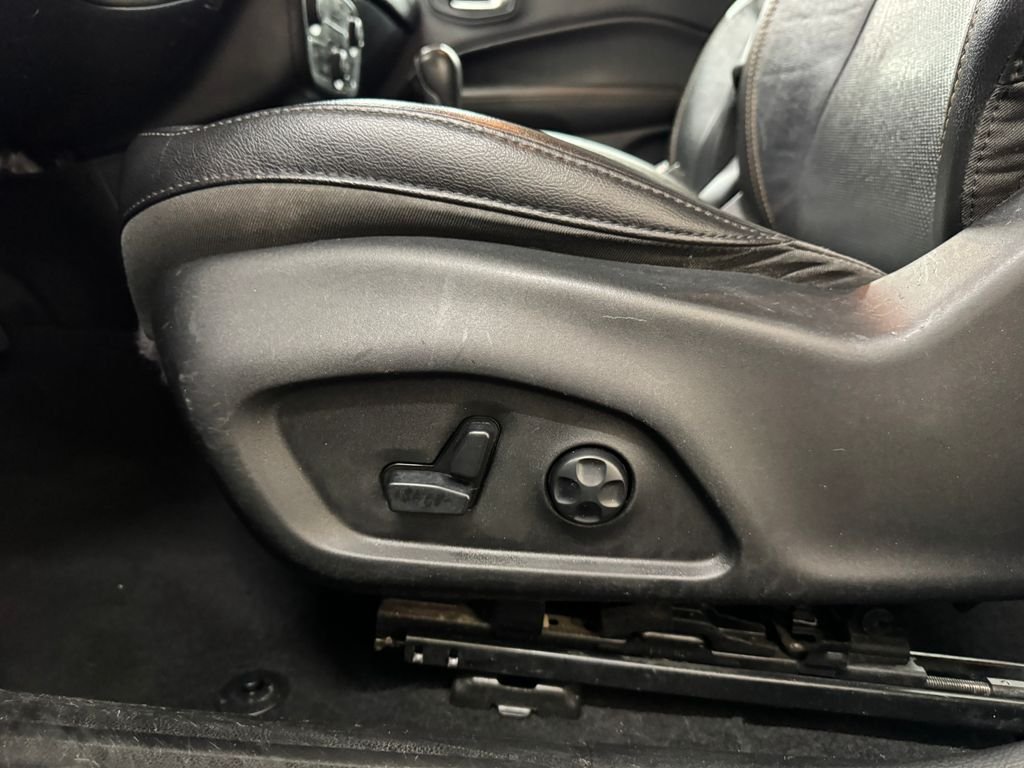 Used 2021 Gray Jeep Limited image 14