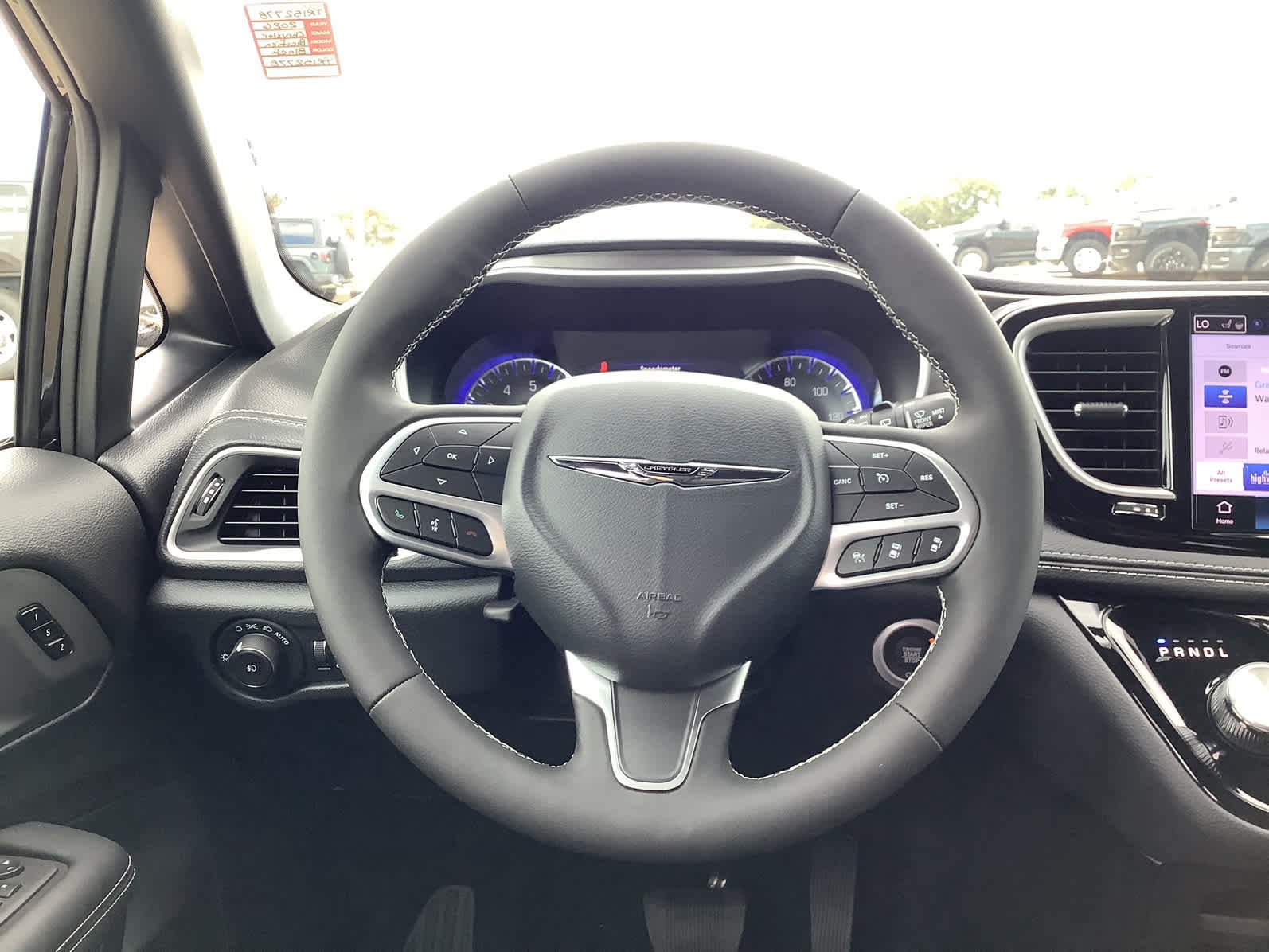 2026 Chrysler Pacifica Select - Photo 18