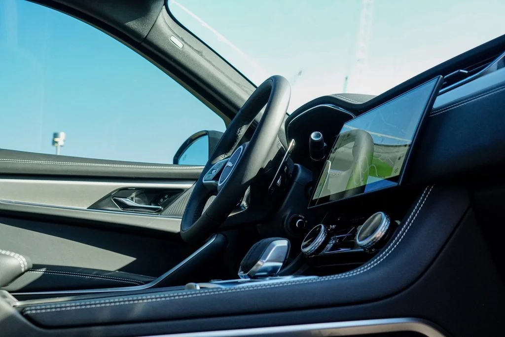 2026 Jaguar F-Pace R-Dynamic S - Photo 32