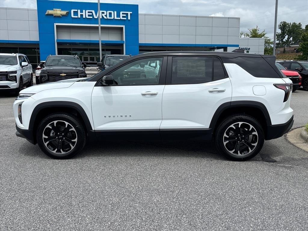 2026 Chevrolet Equinox LT - Photo 2
