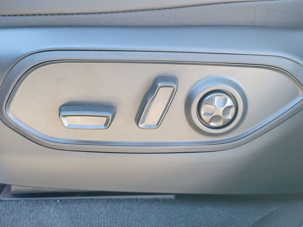 New 2026 Silver Zynith Jeep Limited image 27