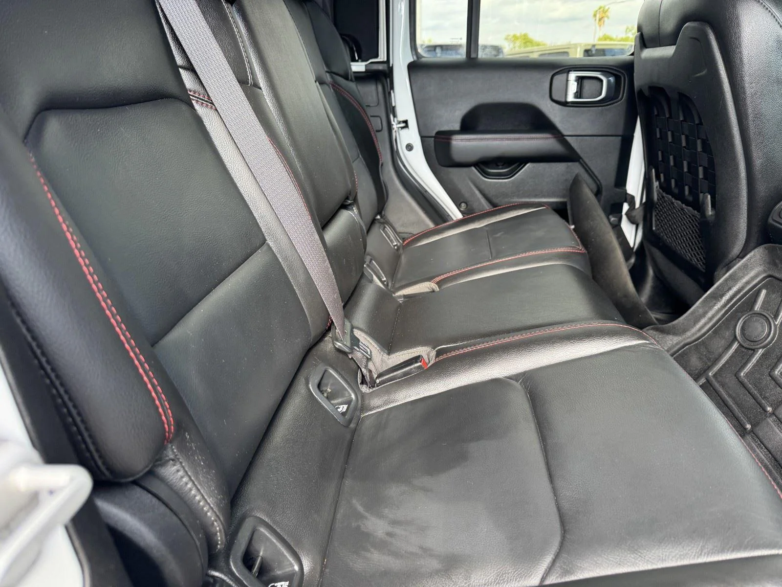Used 2021 Bright White Clearcoat Jeep Rubicon image 11