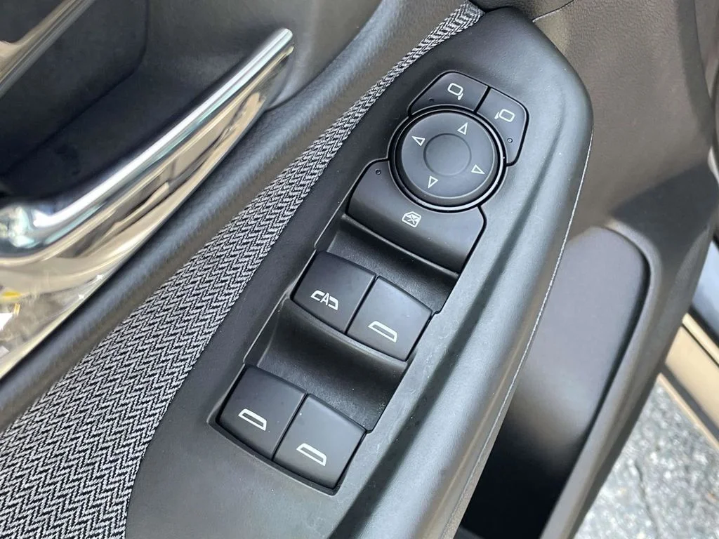 Used 2025 Black Chevrolet LT image 24