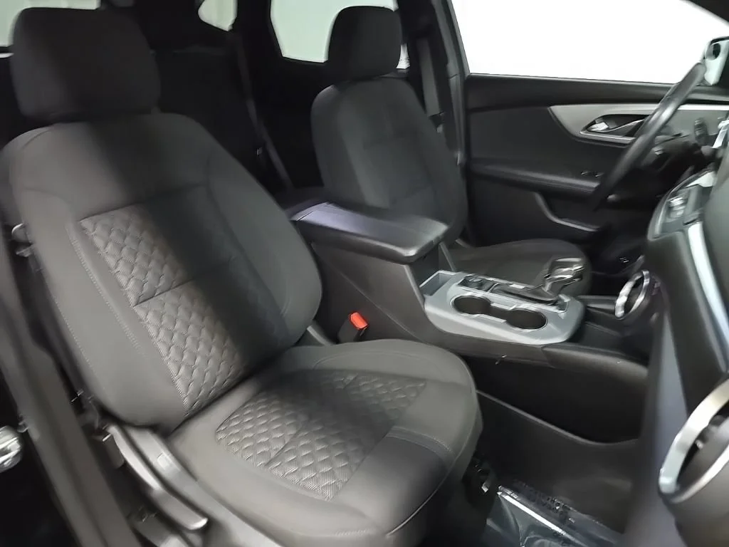 Used 2020 BLACK Chevrolet LT image 14
