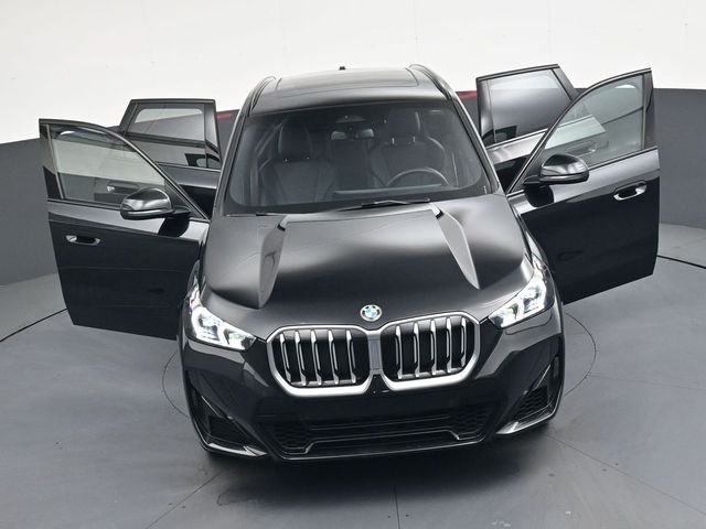 Used 2026 Black BMW xDrive28i image 37