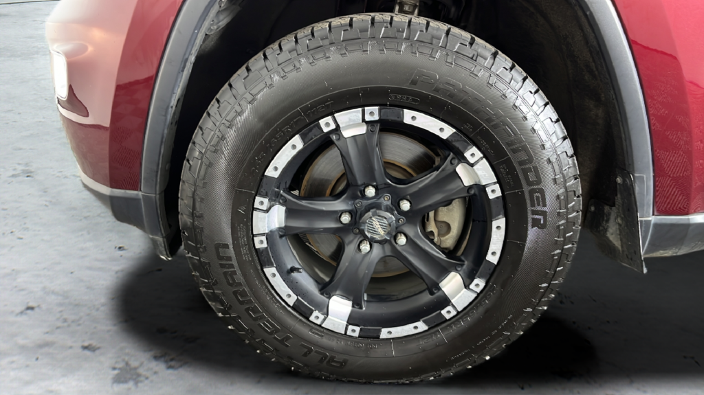 2017 Jeep Grand Cherokee Laredo - Photo 42