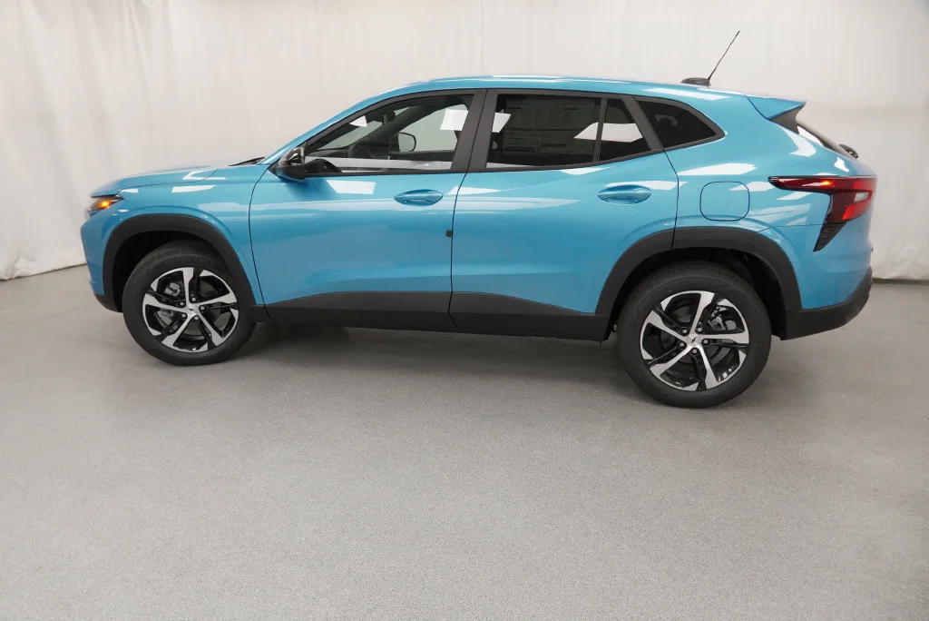 New 2026 Marina Blue Metallic Chevrolet 1RS image 6