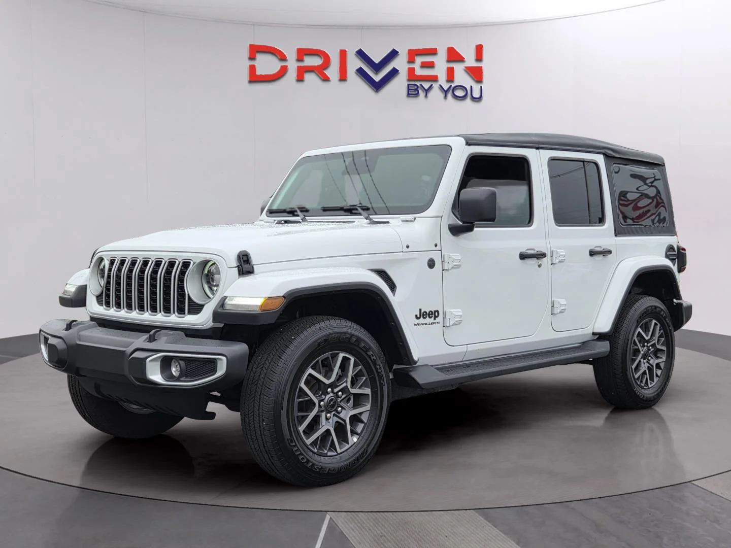 Used 2026 Bright White Clearcoat Jeep Sahara image 1