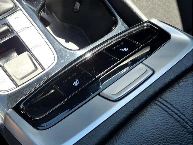 Used 2024  Hyundai SEL image 9