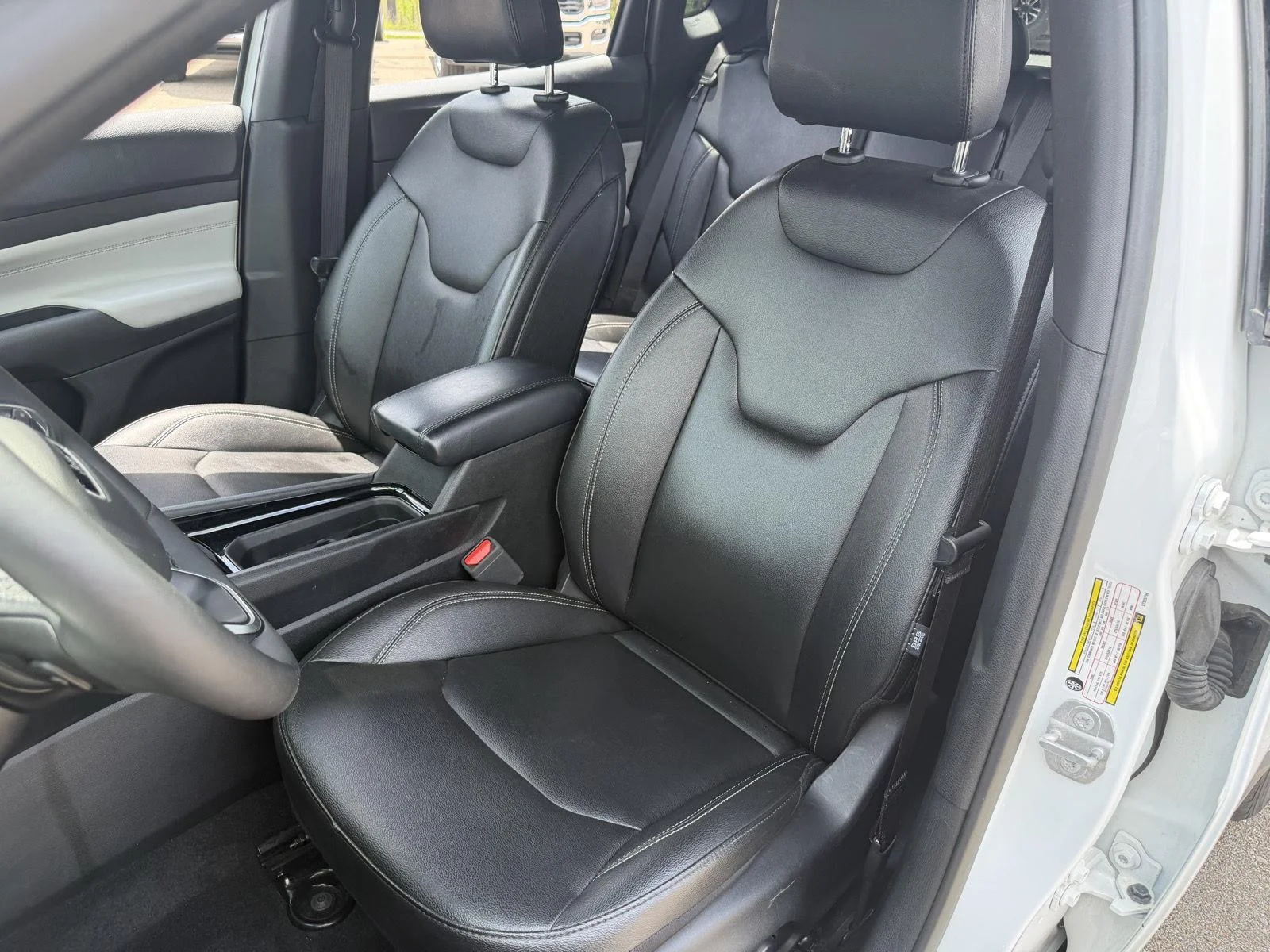 Used 2025 Bright White Clearcoat Jeep Limited image 16