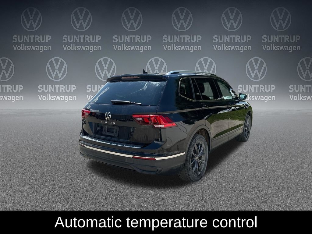 Used 2023 Black Volkswagen 2.0T SE image 7