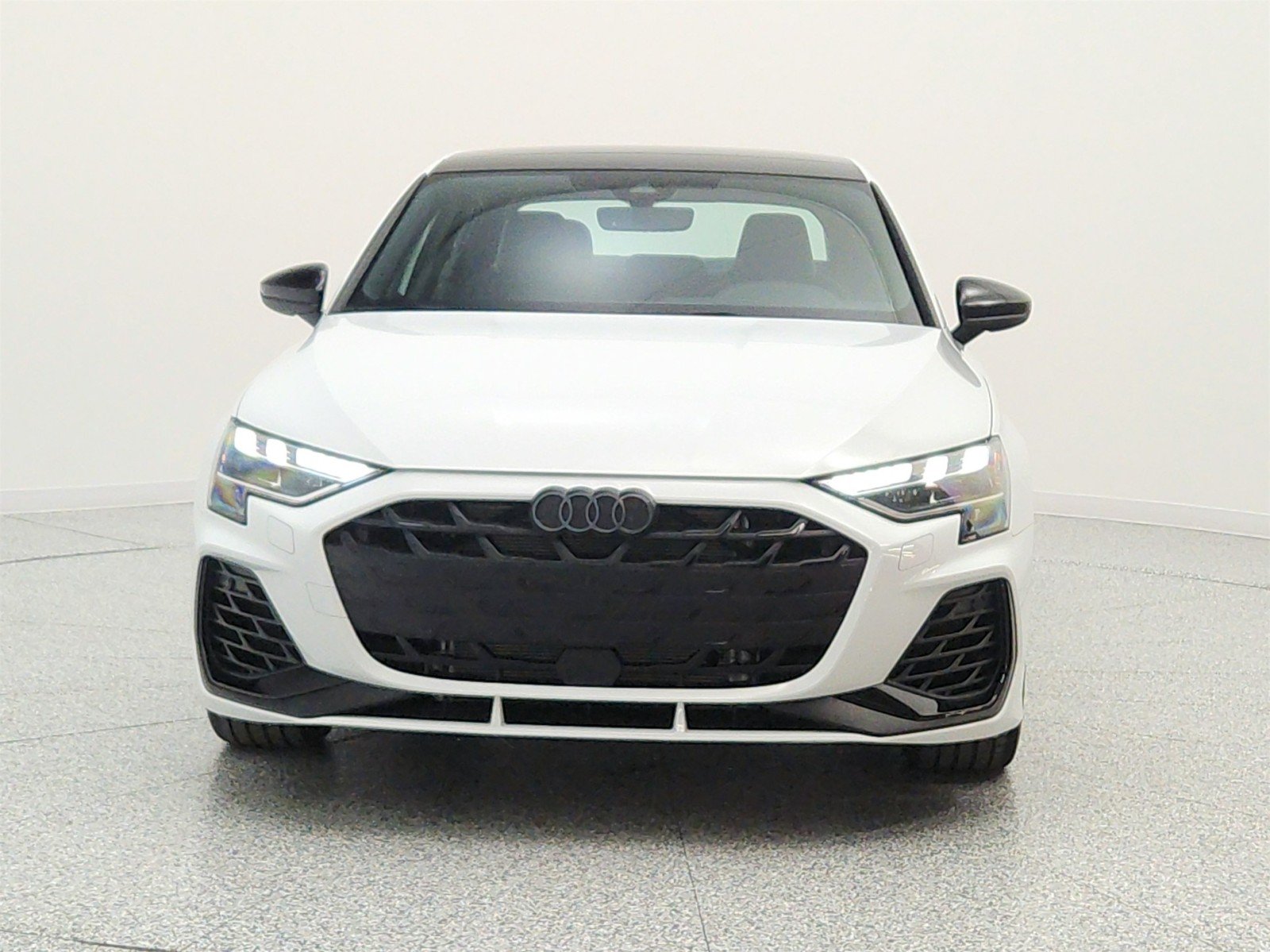 Used 2025 Glacier White Metallic Audi Premium Plus 2.0 TFSI quattro image 2