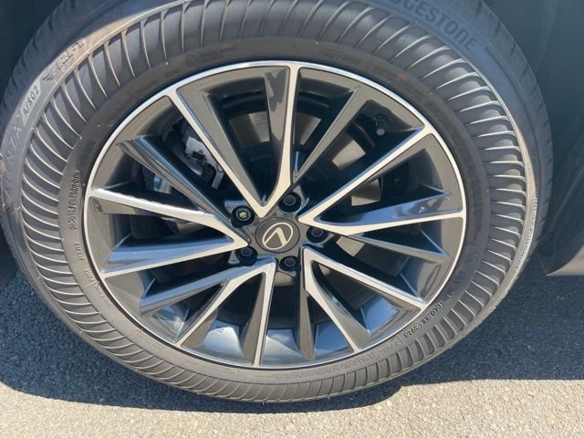 Certified Used 2026 White Lexus 350h Premium image 19