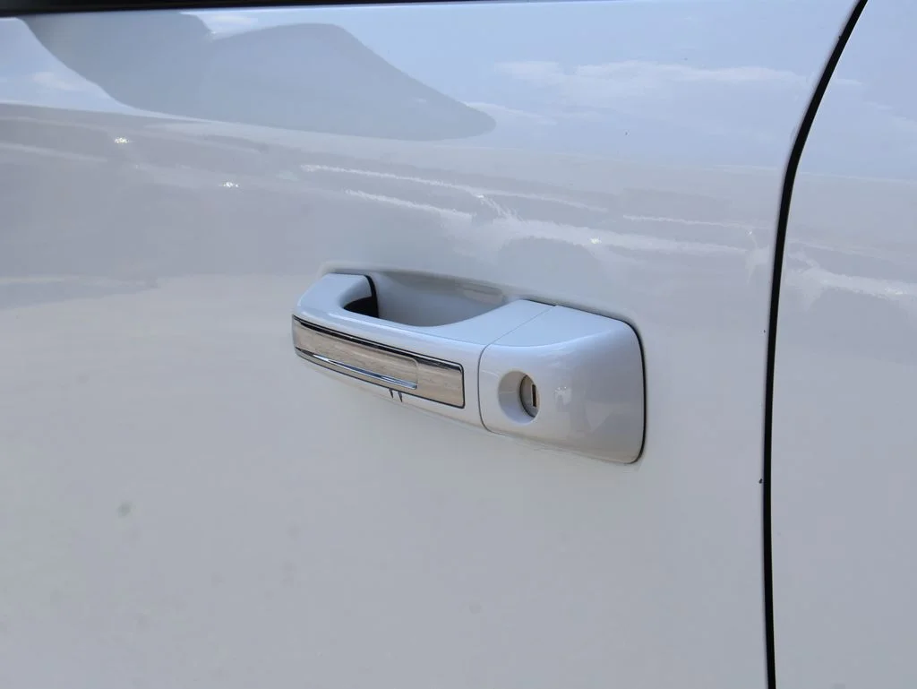Used 2019 White Ram Big Horn/Lone Star image 17
