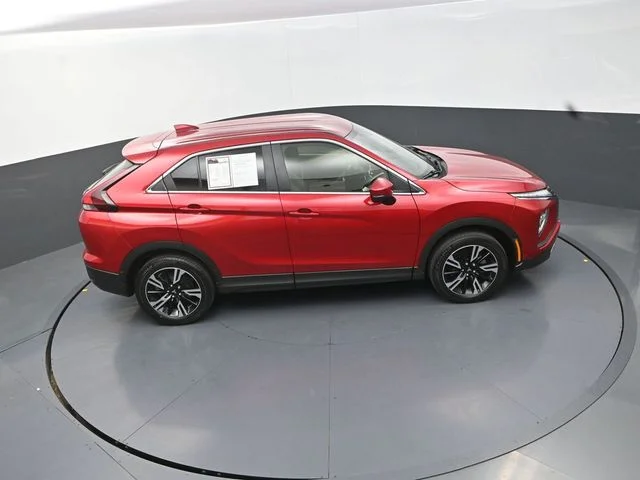 Used 2024  Mitsubishi SE image 18