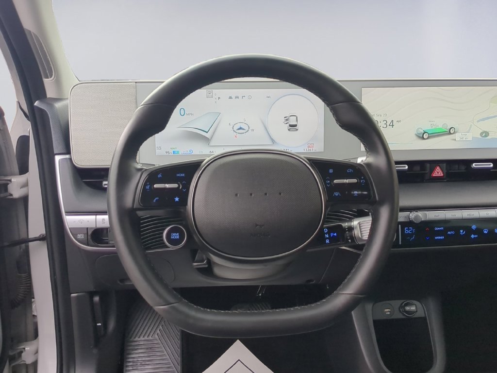 Used 2023 Gray Hyundai SEL image 15