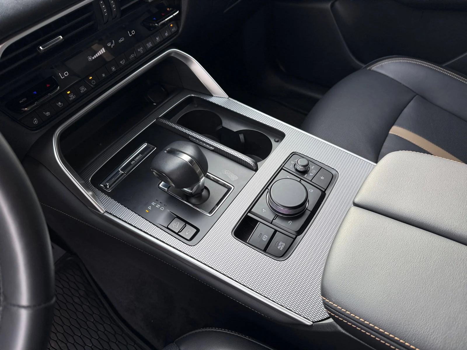 2025 Mazda CX-90 Premium Package - Photo 13