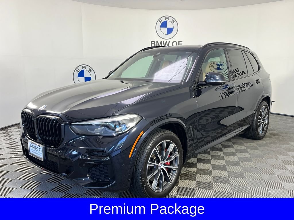 Used 2022 Black BMW xDrive40i image 3