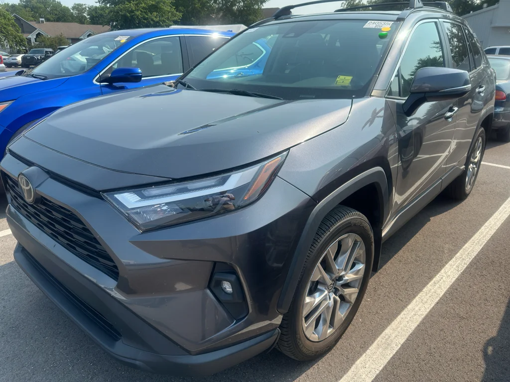 Used 2024 Magnetic Gray Metallic Toyota XLE Premium image 3